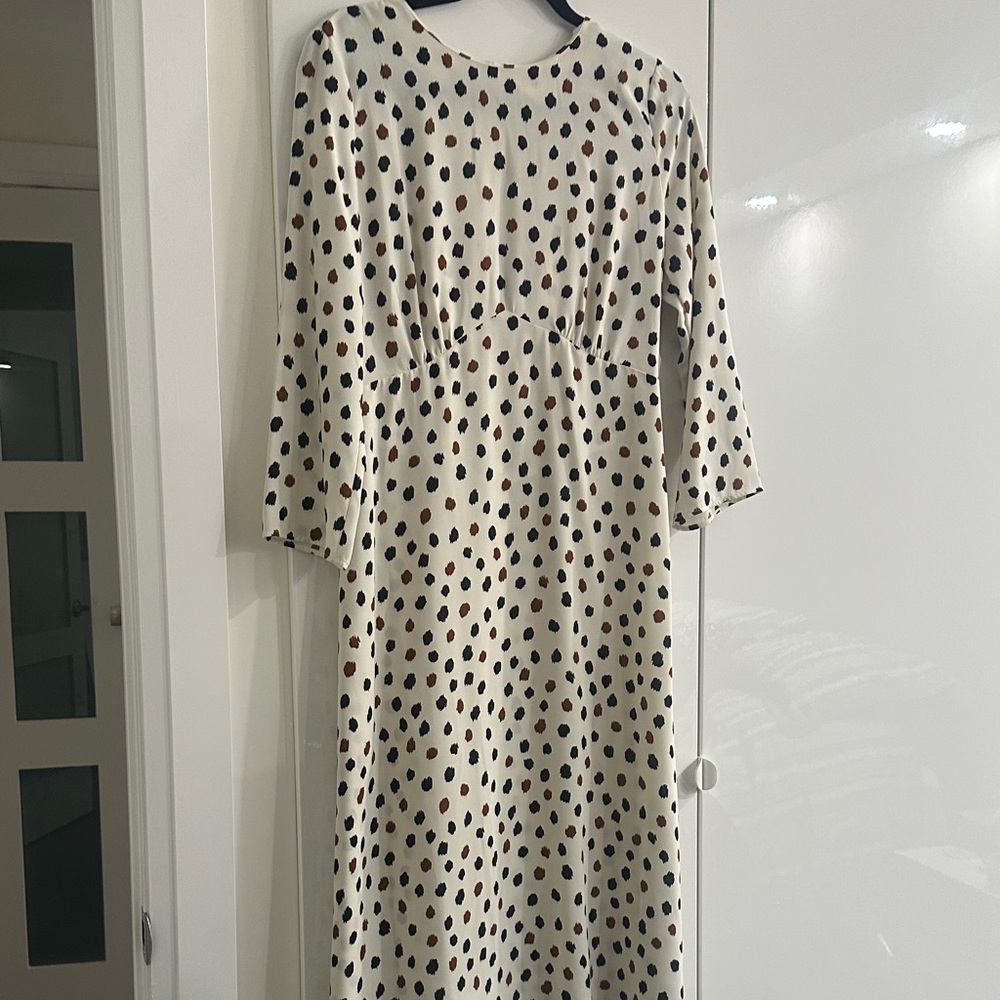 H&M Black and White Polka Dot Long Sleeve Dress